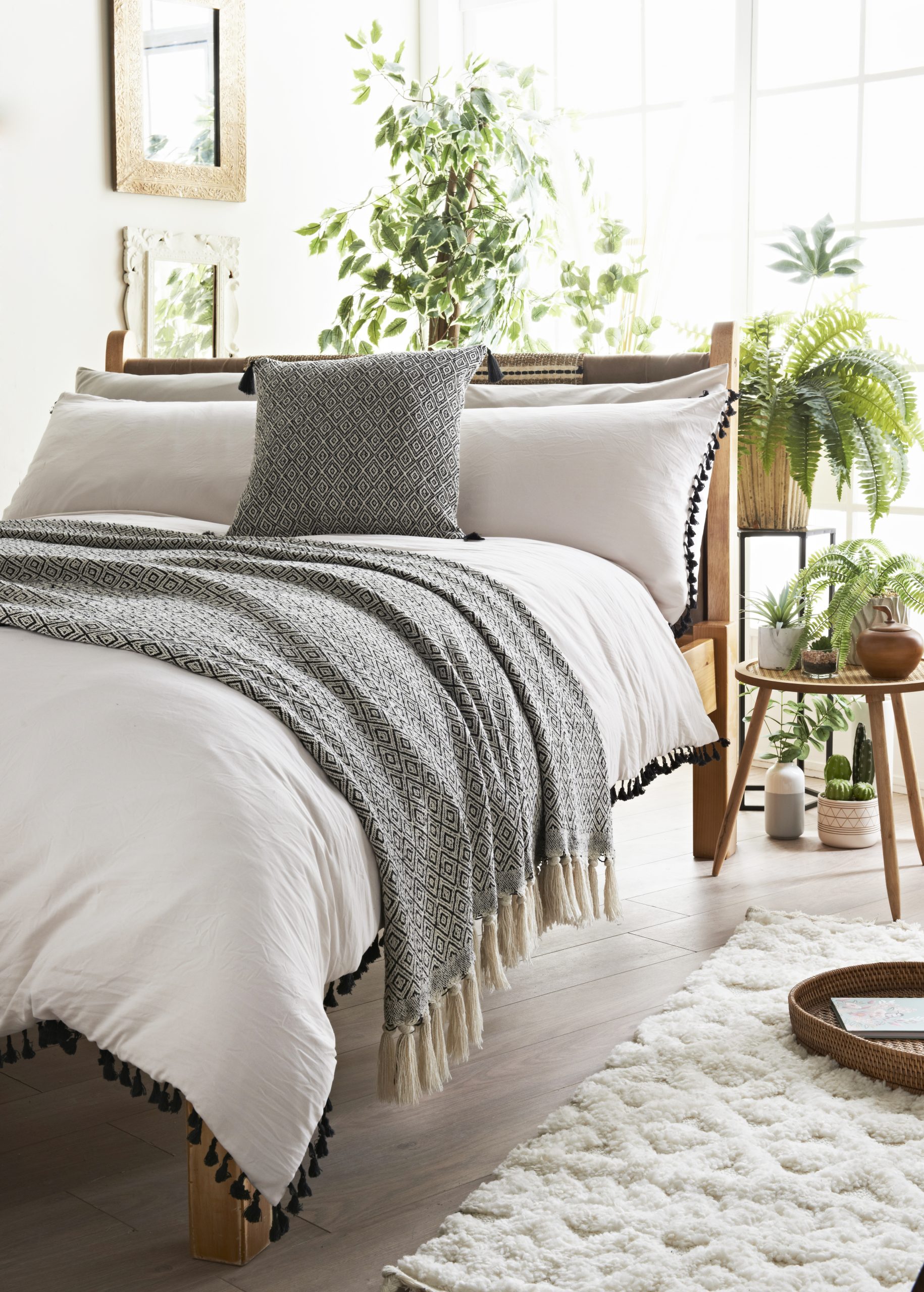 Cosmo Living by Cosmopolitan Tassel Duvet Set & Geometric Throw and Cushion Bundle